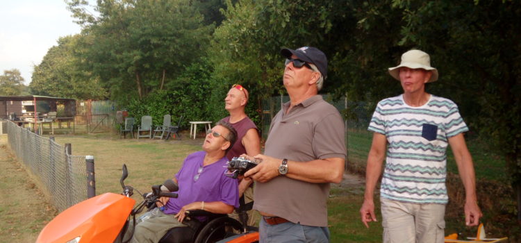 Dinsdagavond Club-vlieg-avond Dinsdagavond Club-vlieg-avond